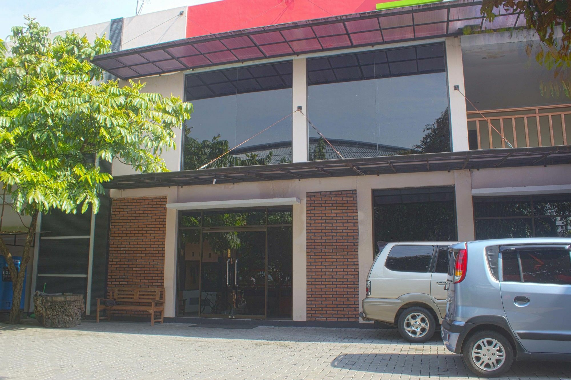 Reddoorz Plus Near Stadion Mandala Krida Yogyakarta Esterno foto